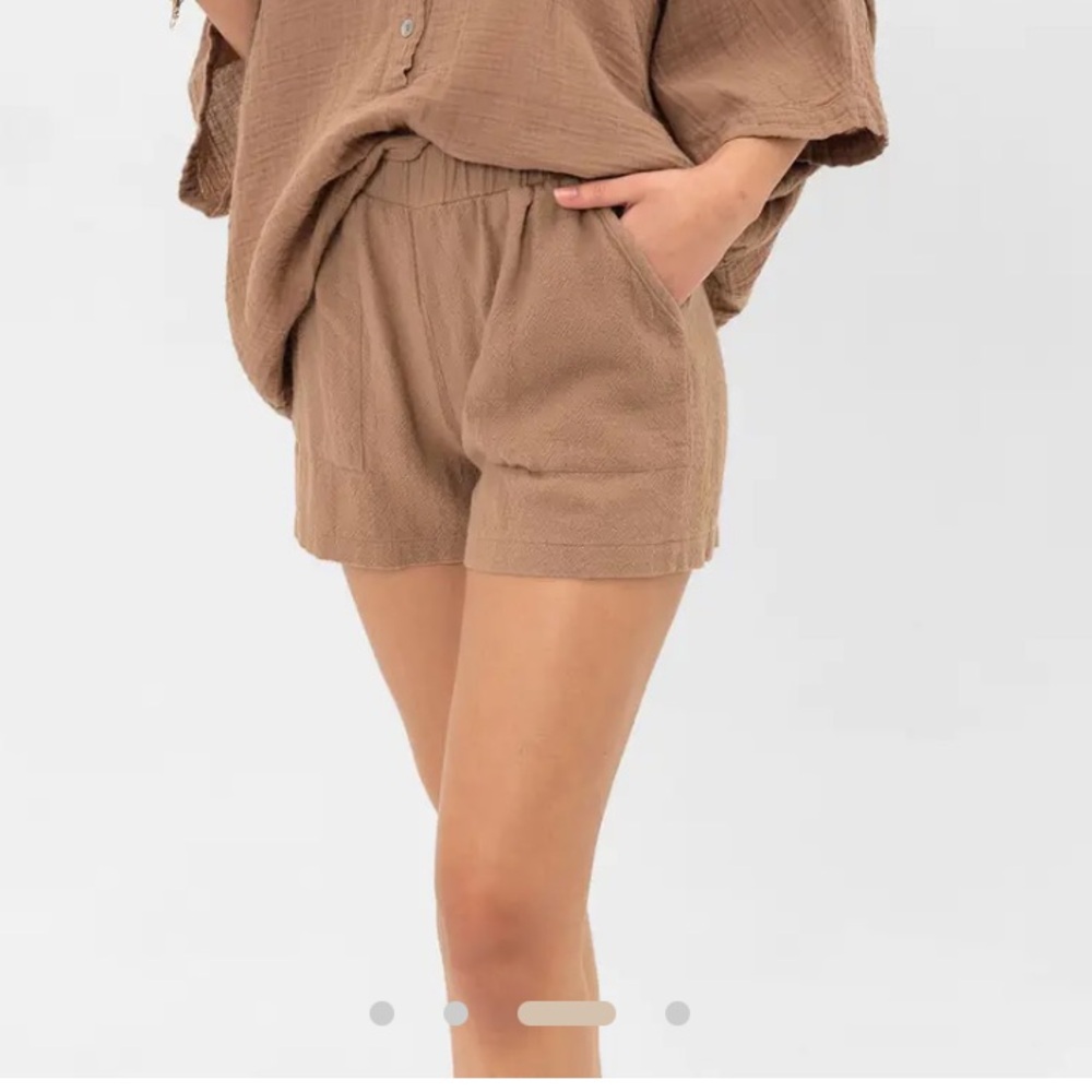 Roots linen shorts, tan, brown size medium